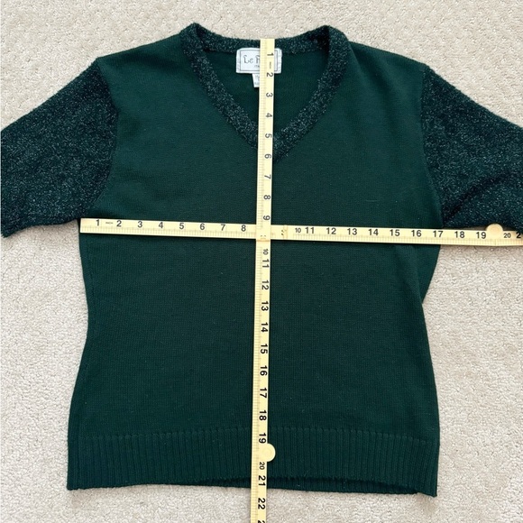 LE FARNY ITALY Women’s Green‎ Wool/Acrylic V Neck Short Sleeve Sweater-Size M/L - Picture 7 of 7